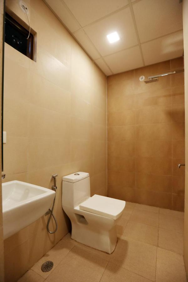 Hotel Ark Suites At Airport Ню Делхи Екстериор снимка
